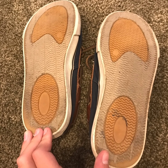 Vintage Faded Glory boat shoes. Fair condition. - Picture 4 of 5